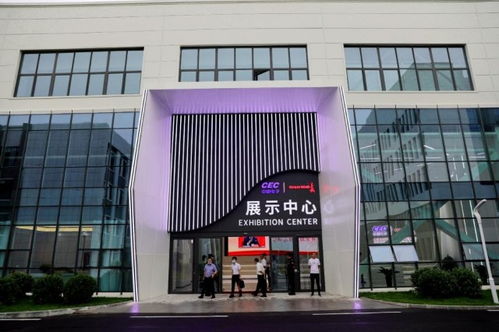 18秒一臺電腦 探秘中國長城山西云工廠的數(shù)碼制造奇跡
